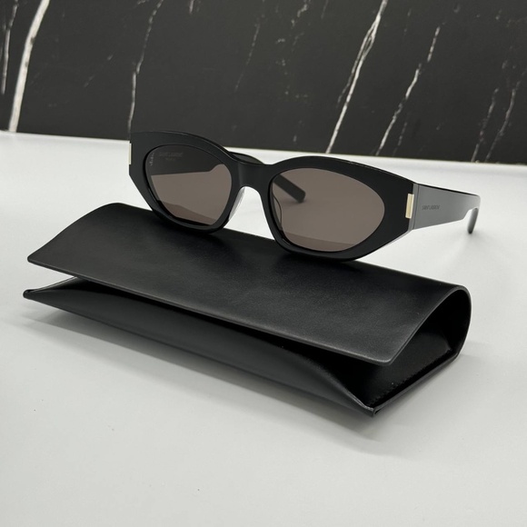 NEW SL638 001 SAINT LAURENT BLACK CAT EYE SL 638 001 WOMEN SUNGLASSES - Picture 1 of 12